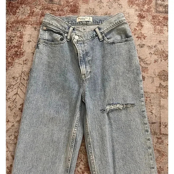 Abercrombie & Fitch The 90s Straight Ultra High Rise Criss Cross Jeans 25 0R - Picture 2 of 10
